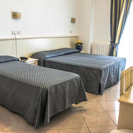 Holiday 3* San Benedetto del Tronto