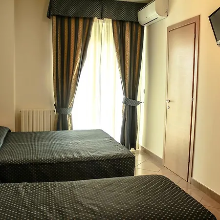Holiday Hotel
